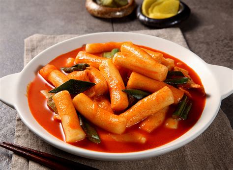 How to Make Witch Tteokbokki Goulash a Healthy Meal Option